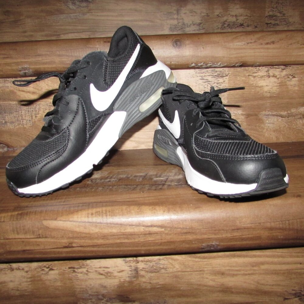 Nike Womens Air Max Excee Black Running Shoes Sneakers Size 8